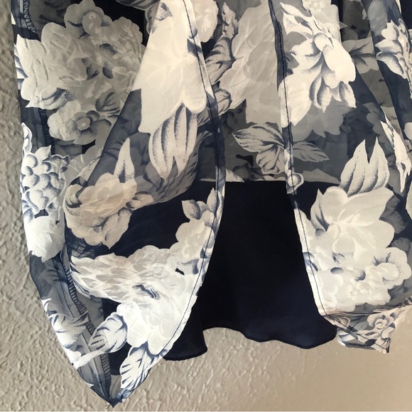 B. Darlin Navy Blue Floral Mini Dress - Size 1/2 - Picture 3 of 7